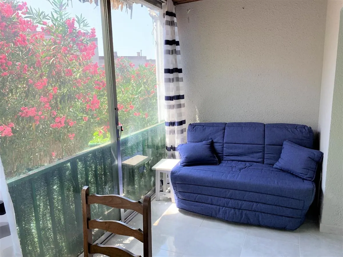 Beautiful Apartment Close To The Beach In Roses